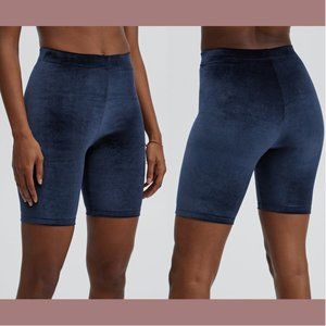 NWT $50 Fabletics [ Small Medium ] High‎ Waisted Velour 9'' Short in Deep Navy